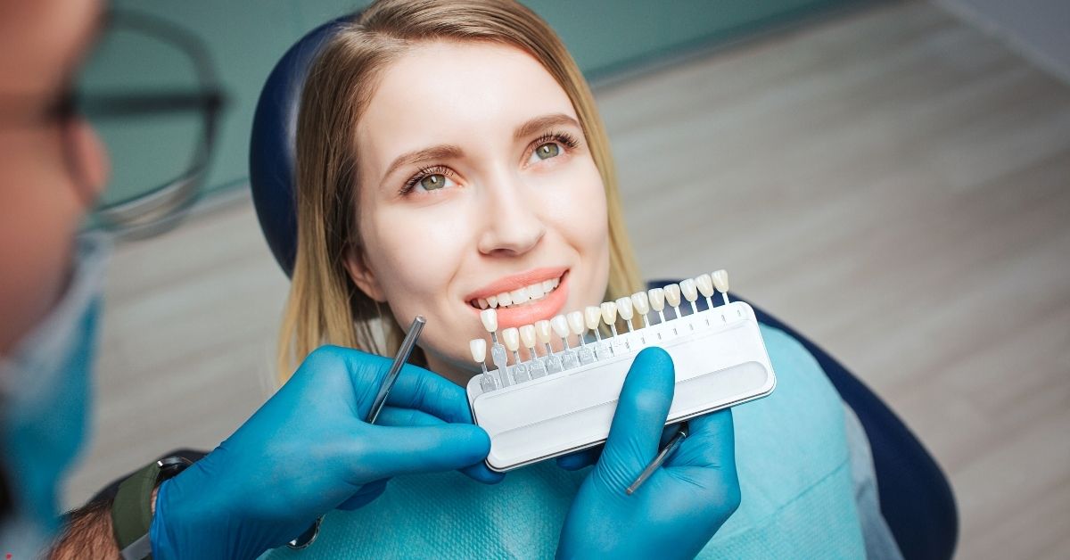 Veneers vs Crowns